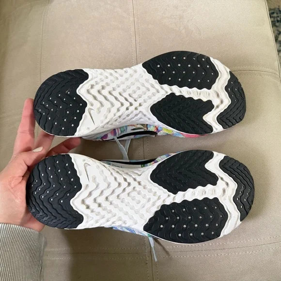 Nike Odyssey React women’s size 10 - Picture 5 of 5